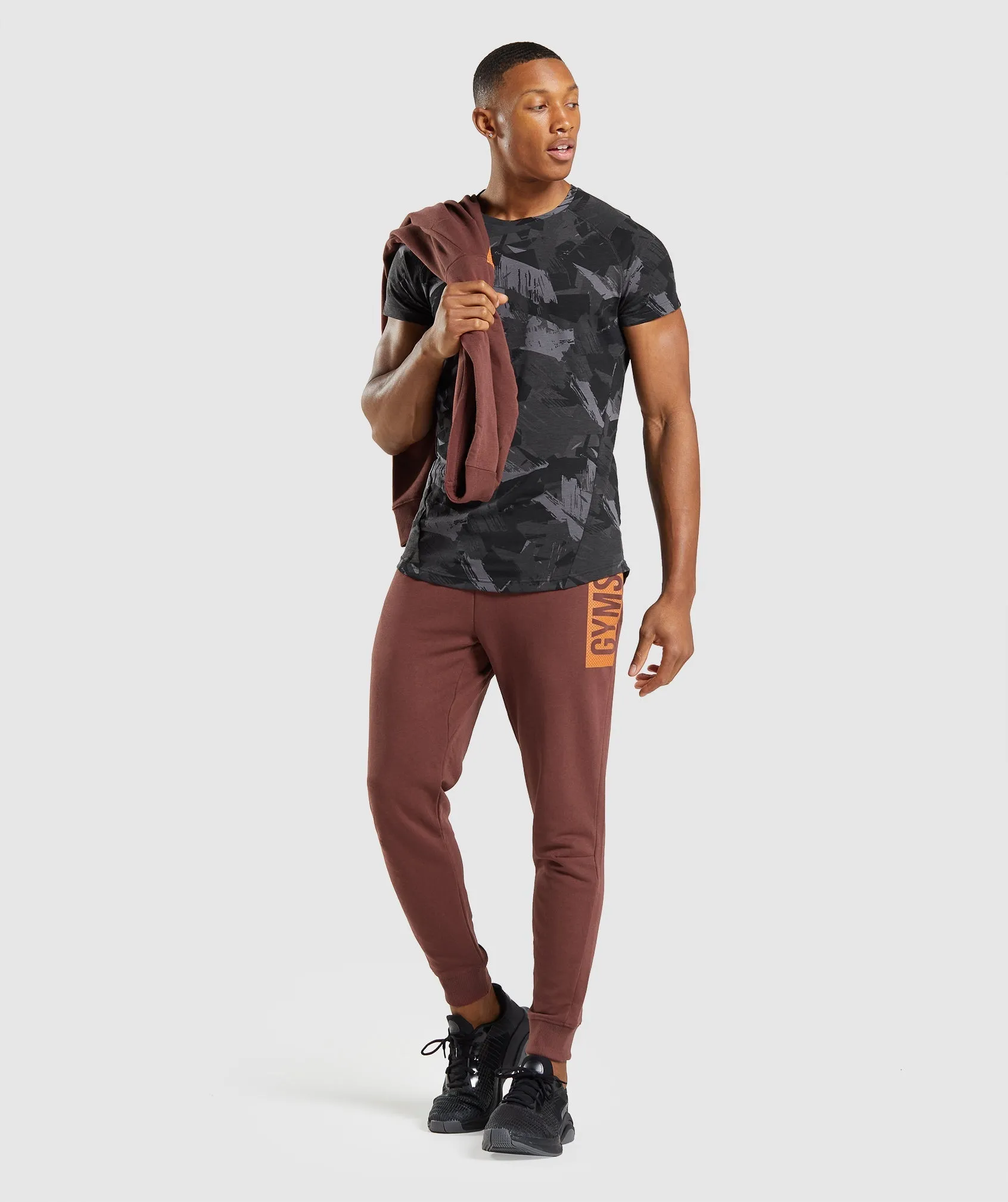 Gymshark Bold Joggers - Cherry Brown